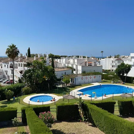 Benavista Stunning Garden Aprtment