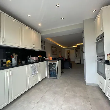 Benavista Stunning Garden Aprtment Apartment Estepona