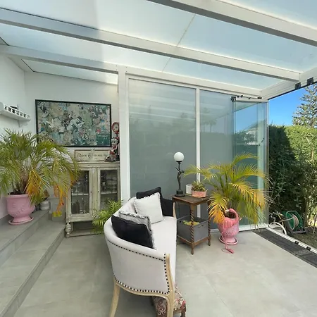 Benavista Stunning Garden Aprtment Apartment *